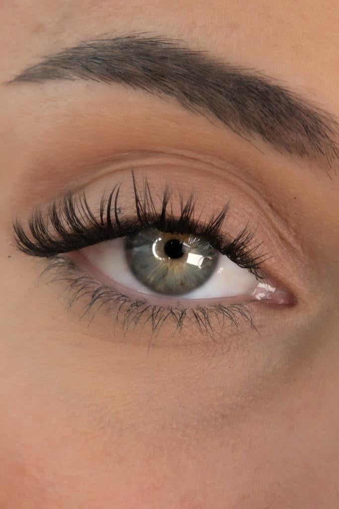 Ayva Pina Colada Cat Eye Single Lashes