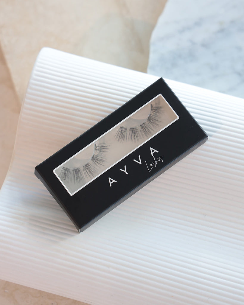 Bora Bora Single Lashes Box