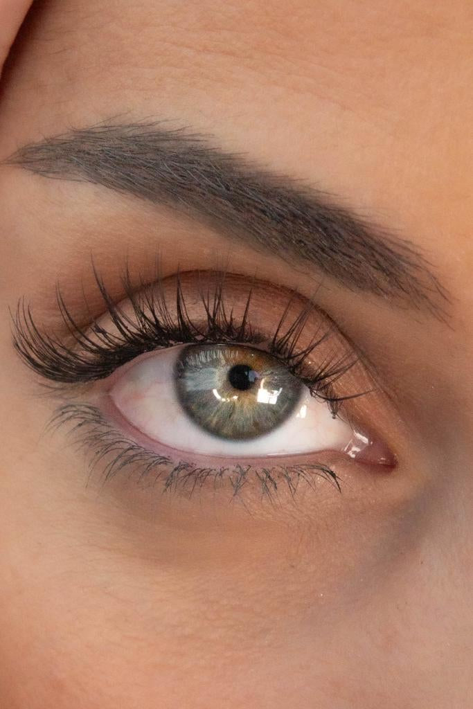Vanuatu Single Lashes | Ayva Lashes